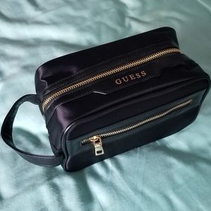 GUESS cosmetic/travel/toiletry bag